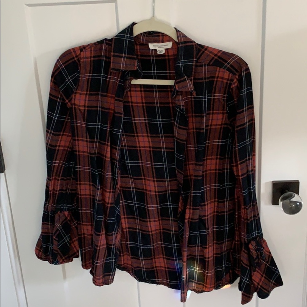 Beach lunch lounge button up